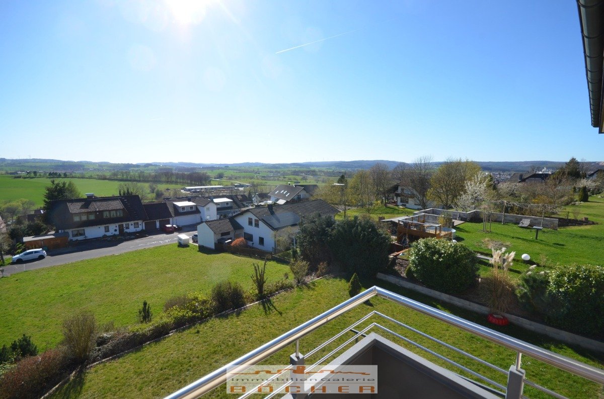 SOEBEN RESERVIERT: Helle 2 ZKB in Neuhof zu vermieten SOEBEN RESERVIERT: Helle 2 ZKB in Neuhof zu vermieten